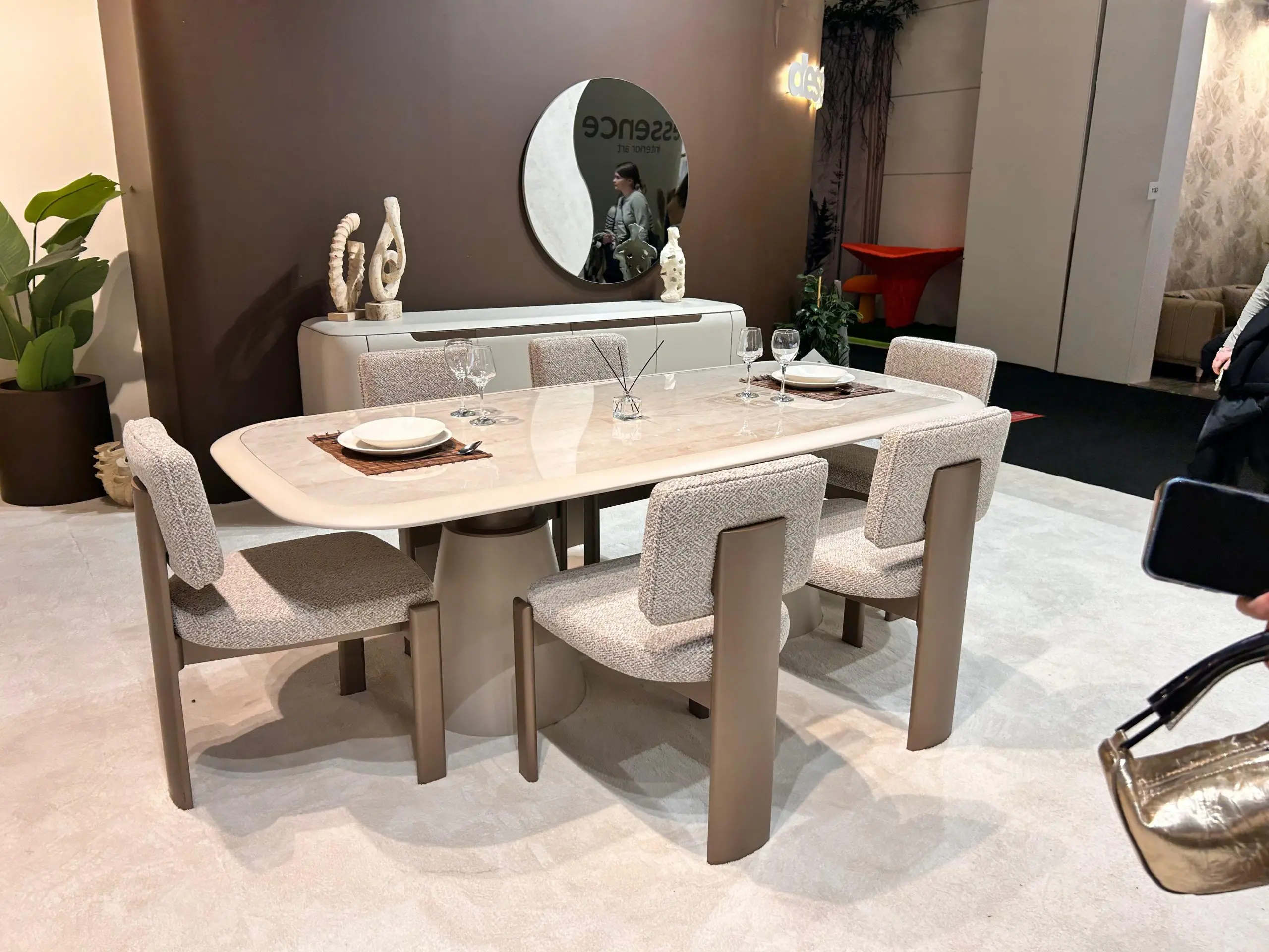 Taç Yemek Odası Takımı