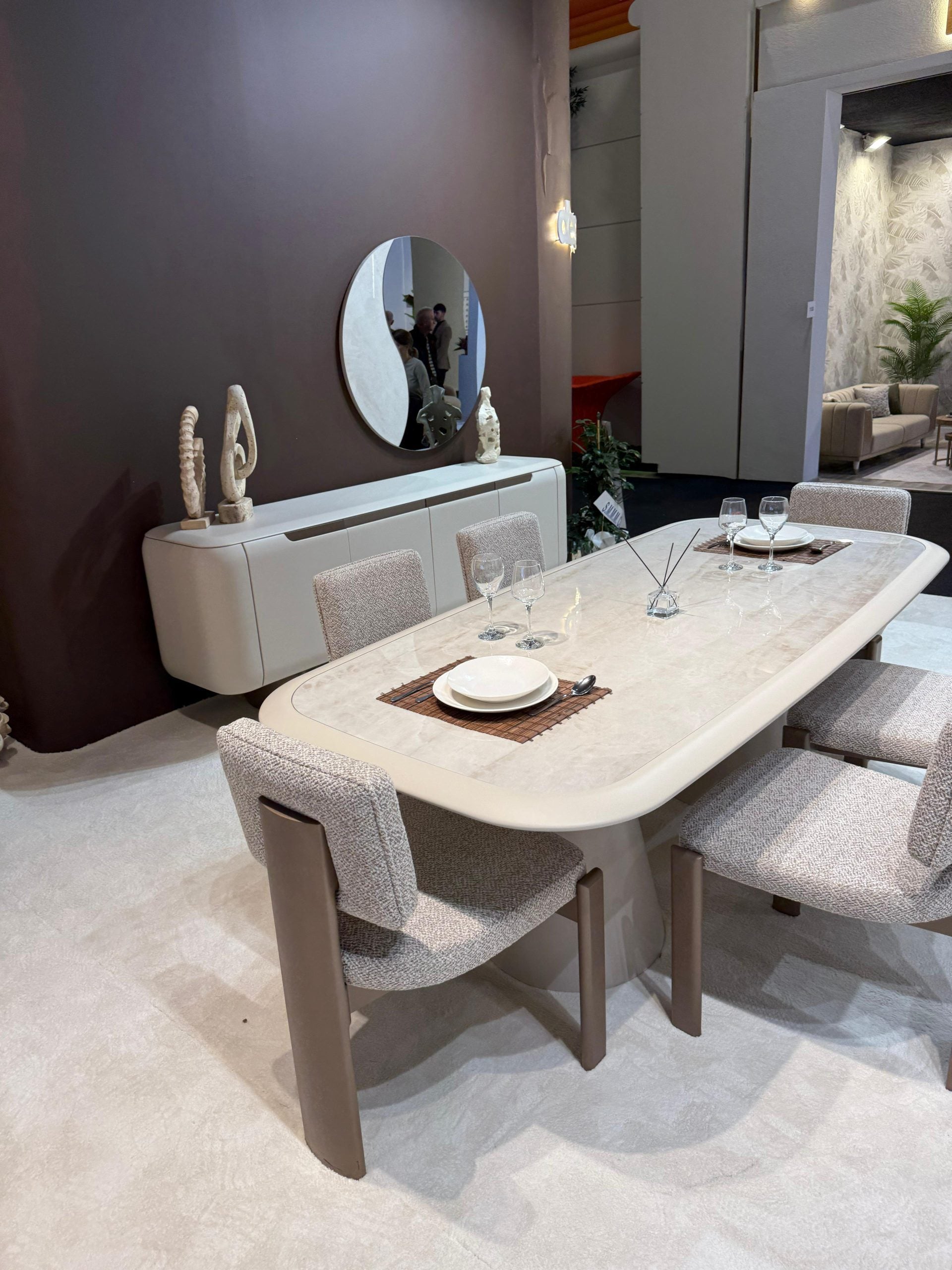 Taç Yemek Odası Takımı