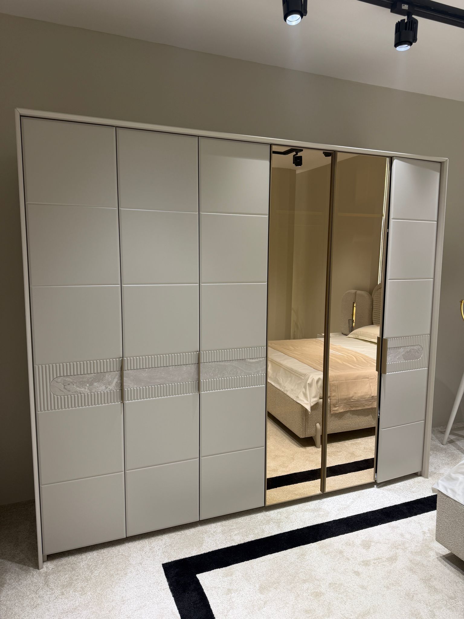 Zara Mermer Yatak Odası Takımı