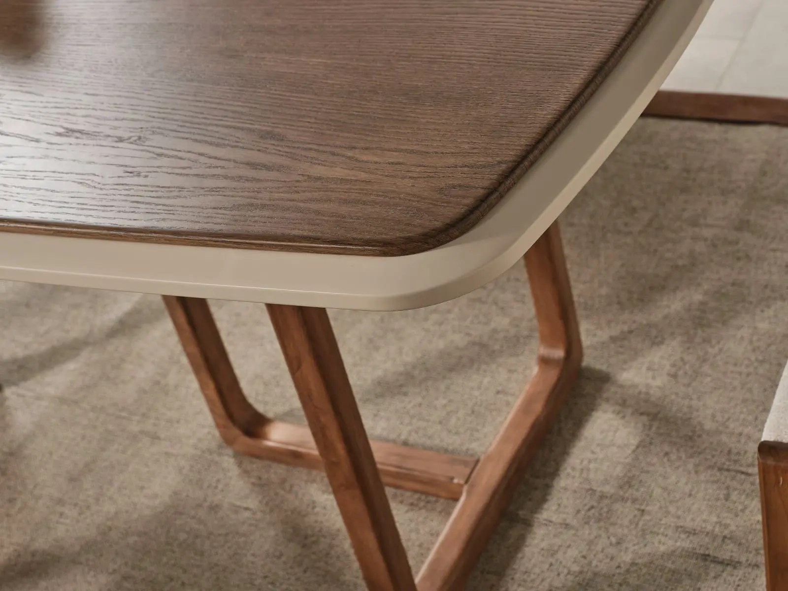 Parla Dining Room Set